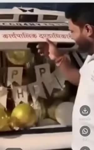 अभनपुर: अभनपुर के नायब तहसीलदार का बीच सड़क पर केक काटते वीडियो सोशल मीडिया पर हुआ वायरल