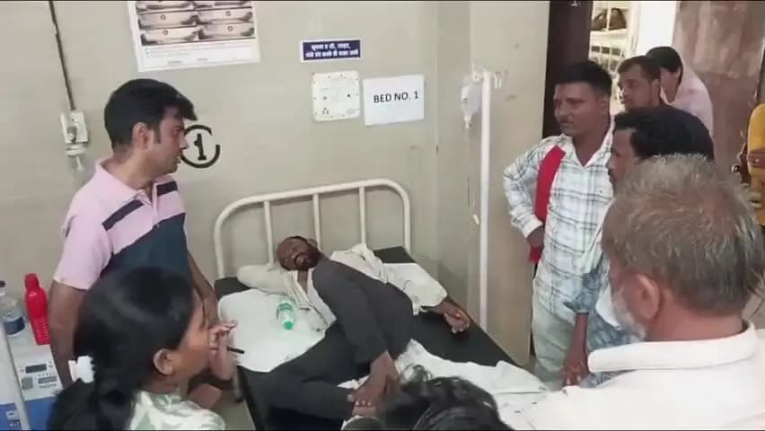 दमोह: हिंडोरिया में देसी शराब के सेवन से तीन लोगों की तबीयत बिगड़ी, स्वास्थ्य केंद्र में उपचार के बाद जिला अस्पताल में भर्ती