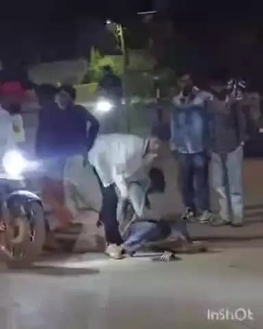 जगदलपुर: बस्तर दशहरा की भीड़ में समुंद चौक पर भिड़े दो गुट, कानून-व्यवस्था पर उठे सवाल