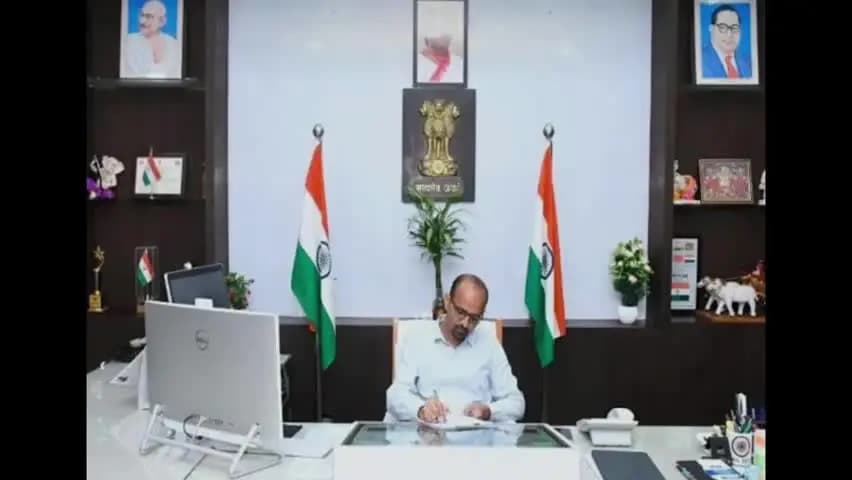 सवाई माधोपुर: सवाई माधोपुर निर्वाचन अधिकारी ने पंचायतीराज आम चुनाव-2026 के लिए 81 नामांकन पत्र दाखिल किए
