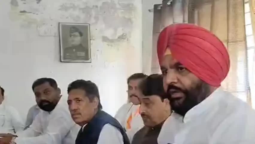 सहारनपुर: कांग्रेस सांसद गुरजीत सिंह औजला पहुंचे, बोले- वोट चोरी कर सरकार बना रही भाजपा, पीलीभीत में 13 हजार नाम बदलने का आरोप