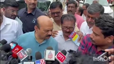 ಶಿಗ್ಗಾಂವ: ಭ್ರಷ್ಟ ಕಾಂಗ್ರೆಸ್ ಸಾಕಾರ ಕಿತ್ತೊಗೆಯಲು ಬಿಜೆಪಿ ನಾಯಕರೆಲ್ಲ ಒಂದಾಗಬೇಕು; ಪಟ್ಟಣದಲ್ಲಿ ಮಾಜಿ ಸಿಎಂ, ಸಂಸದ ಬಸವರಾಜ ಬೊಮ್ಮಾಯಿ