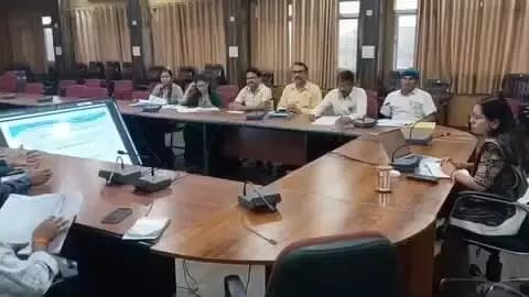 अनूपपुर: जिपं सीईओ ने प्रधानमंत्री धन्य धान्य किसान योजना की समीक्षा की