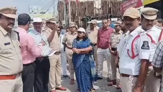 ఇబ్రహీంపట్నం: ఆదిభట్ల సర్కిల్ పరిధిలో రోడ్డు ప్రమాదాల నివారణ పై పర్యటించిన జిల్లా అదనపు కిరణ్మయి
