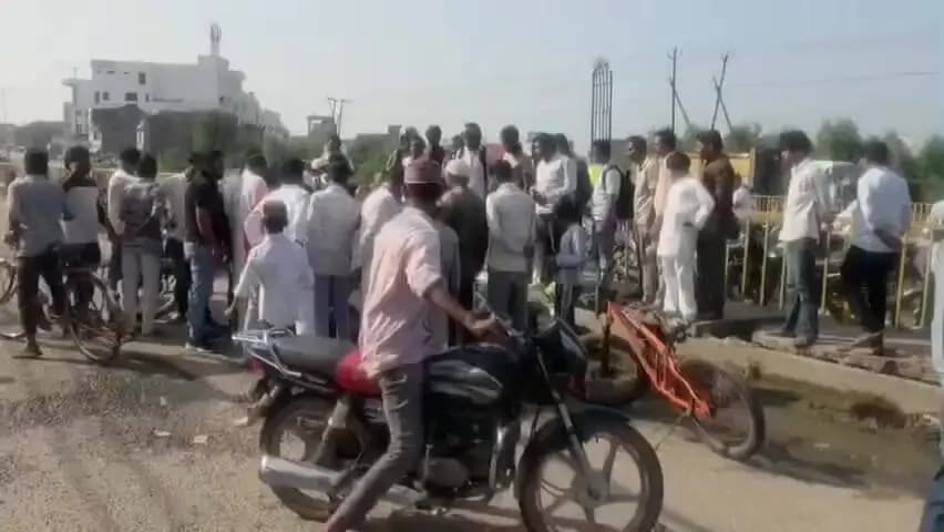 अमरोहा: अमरोहा में नेशनल हाईवे पर हादसे में स्कूटी सवार 16 वर्षीय किशोर गंभीर घायल, अस्पताल में भर्ती