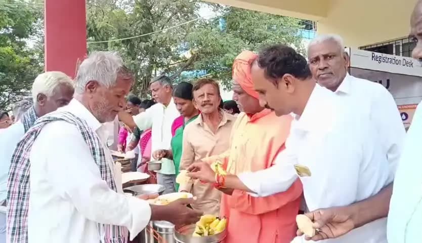 ಮದ್ದೂರು: ಭಾರತೀನಗರದ ಸಮುದಾಯ ಆರೋಗ್ಯ ಕೇಂದ್ರದ ಆವರಣದಲ್ಲಿ ಸ್ಫೂರ್ತಿ ಲಯನ್ಸ್ ಸಂಸ್ಥೆ ವತಿಯಿಂದ ಬೃಹತ್ ಉಚಿತ ಆರೋಗ್ಯ ತಪಾಸಣಾ ಶಿಬಿರ