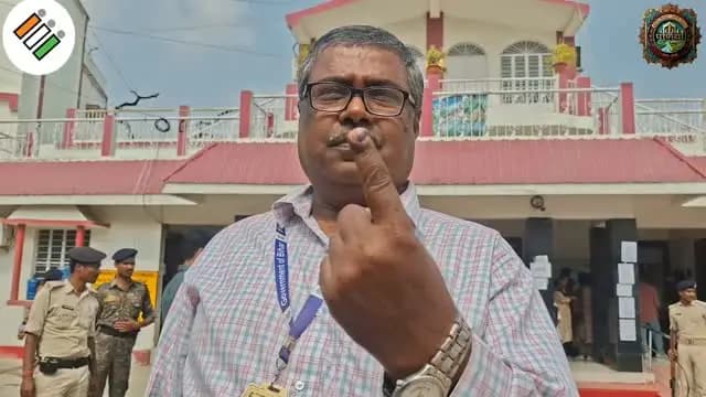 (मीडिया कोषांग, पूर्णिया)
आज दिनांक 23 अक्टूबर 2026 को जिला प्रशासन, पूर्णिया की कड़ी सुरक्षा व्यवस्था और चुस्त-दुरुस्त प्रशासनिक तैयारियों के बीच कोशी स्नातक निर्वाचन क्षेत्र के लिए मतदान की प्रक्रिया शांतिपूर्ण, स्वच्छ, पारदर्शी एवं निष्पक्ष माहौल में सम्पन्न हुआ।
Election Commission of India
Ceo Bihar Bihar