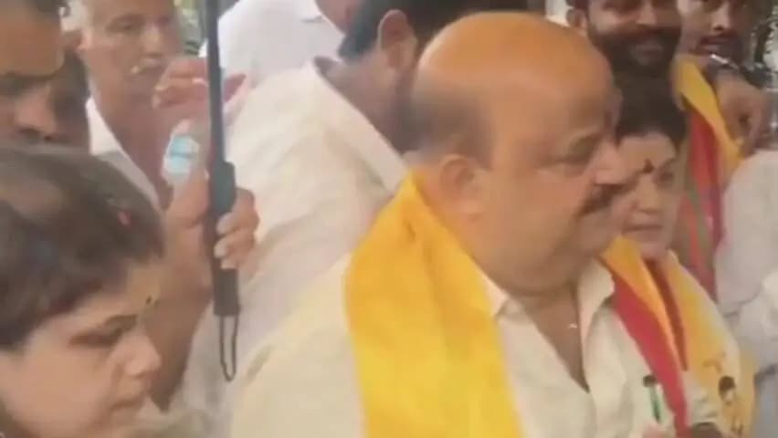 ఏలూరు అర్బన్: జిల్లా పరిషత్తు చైర్మన్ పదవి ద్వారా గ్రామీణ ప్రాంతాలు అభివృద్ధికి విస్తృత అవకాశాలు ఉన్నాయన్న టిడిపి మాజీ మంత్రి