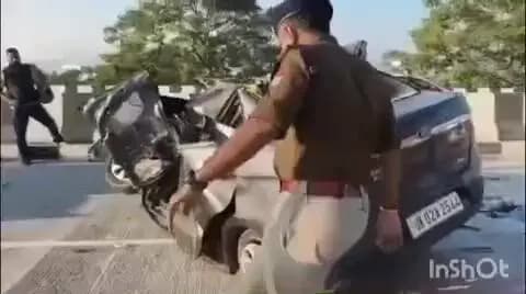 हल्द्वानी: तीनपानी फ्लाईओवर पर सड़क दुर्घटना, तेज रफ्तार बनी हादसे की वजह, SSP मंजूनाथ TC घटना स्थल पर पहुंचे