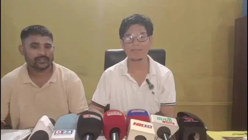 গোলাঘাট: মেৰাপানীৰ পদুমপথাৰ এগ্ৰ’অৰ্গেনিক প্ৰডিউচাৰ কোম্পানীলৈ চৰকাৰৰ ‘অসম গৌৰৱ বঁটা২০২৬’,প্ৰতিক্ৰিয়া সঞ্চালয়ক অঞ্জল লিম্বুৰ