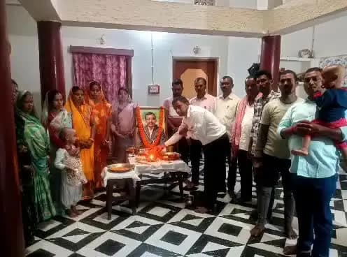 इचाक: समाजसेवी स्व. दशरथ प्रसाद महतो की प्रथम पुण्यतिथि पर दी गई श्रद्धांजलि