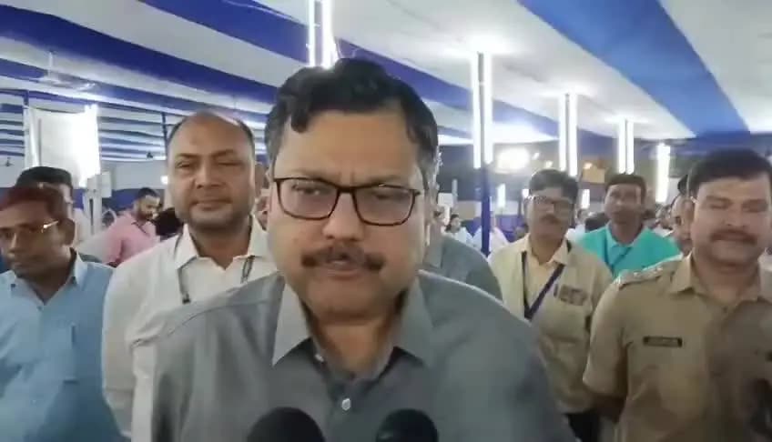 मुशहरी: तिरहुत स्नातक-शिक्षक चुनाव: आयुक्त ने स्ट्रांग रूम का निरीक्षण किया, 27 अक्टूबर को होगी मतगणना