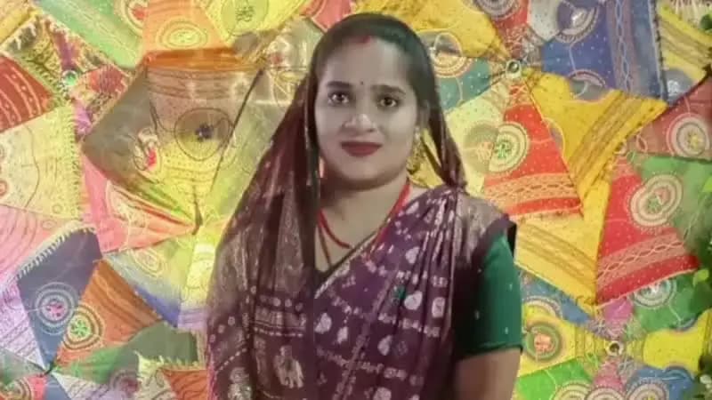 शिवपुरी नगर: गौशाला में मौत से पहले नवविवाहिता का वीडियो वायरल, सास-देवर पर प्रताड़ना का आरोप; परिजनों का थाने में हंगामा