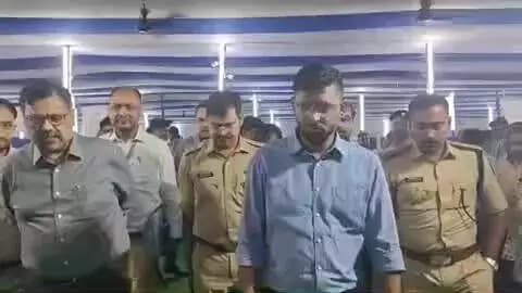 मुशहरी: आयुक्त, तिरहुत प्रमंडल, जिला पदाधिकारी एवं वरीय पुलिस अधीक्षक ने एमआईटी स्थित बज्रगृह-सह-संग्रहण केंद्र का निरीक्षण किया