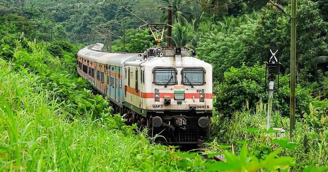 திருவண்ணாமலை: தீபாவளி & பௌர்ணமி: சிறப்பு ரயில்கள், பேருந்துகள் அறிவிப்பு! இப்போதே புக் பண்ணுங்க