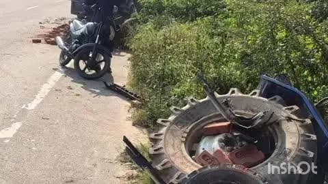 बिजनौर: बिजनौर के हल्दौर क्षेत्र में धनोरी गांव के पास ट्रैक्टर-ट्राली और कार की भीषण टक्कर, 7 लोग घायल