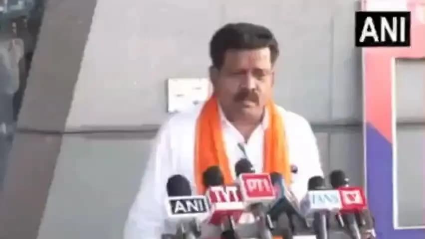 कवर्धा: बस्तर के मुरिया दरबार में राष्ट्रपति मुर्मू की ऐतिहासिक मौजूदगी, उपमुख्यमंत्री विजय शर्मा