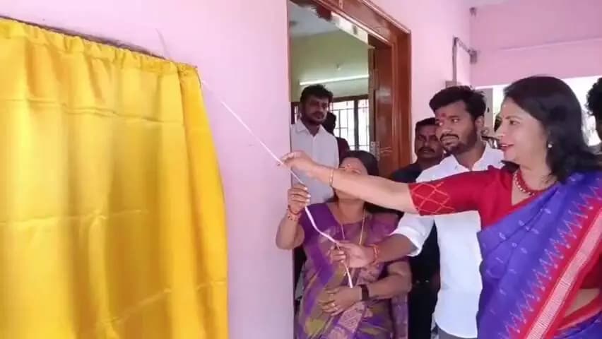 சிவகாசி: கண்மாய்பட்டியில் ரூ 30லட்சம் செலவில் கட்டப்பட்ட சமுதாய கூடத்தை சமூக நலன் ஒரு மகளிர் உரிமை துறை அமைச்சர் ஜெகதீஸ்வரி மக்கள் பயன்பாட்டிற்கு திறந்து வைத்த
