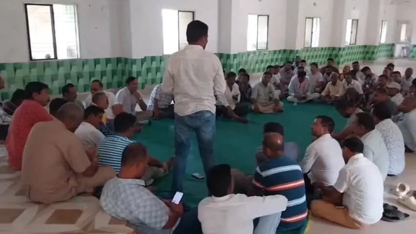 ବୀରମହାରାଜପୁର: ବୀରମହାରାଜପୁର ବ୍ଲକ୍ କଲ୍ୟାଣ ମଣ୍ଡପଠାରେ ବିଜେଡ଼ିର ଜନସମ୍ପର୍କ ପଦଯାତ୍ରା ପାଈଁ ଚୂଡ଼ାନ୍ତ ପ୍ରସ୍ତୁତି ବୈଠକ ଅନୂଷ୍ଠିତ
