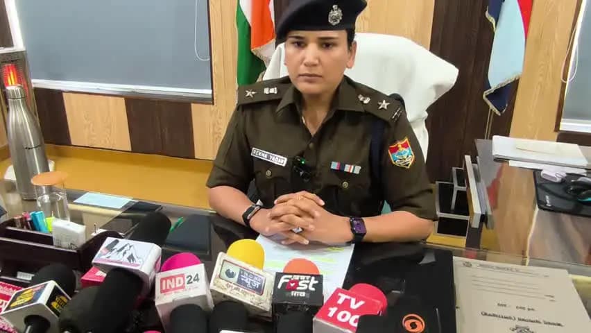 चम्पावत: बनबसा में नशीली दवाओं की बड़ी खेप बरामद, 2770 कैप्सूल और टैबलेट के साथ बरेली का युवक गिरफ्तार