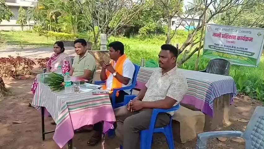दंतेवाड़ा: *किरंदुल शासकीय उद्यान रोपणी में 25 दिवसीय माली प्रशिक्षण शुरू, युवाओं को मिल रहा रोजगार का अवसर*
किरंदुल।शासकीय उद्यान