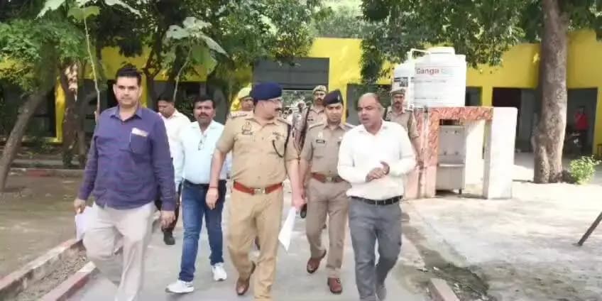 बागपत: सर्व हितकारी इंटर कॉलेज मीतली पीइटी परीक्षा केंद्र का एसपी ने किया निरीक्षण, सुरक्षा व्यवस्था पर दिए निर्देश