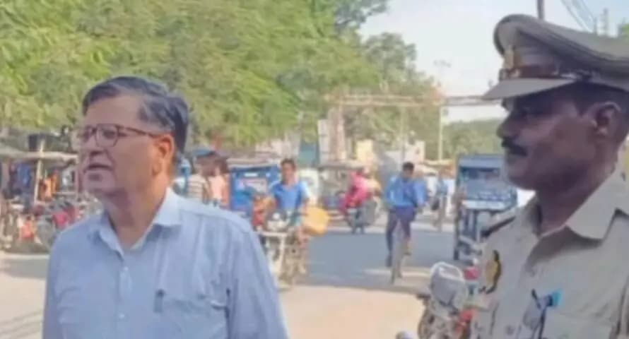 बांसडीह: बांसडीह कस्बे में बाल-श्रम के खिलाफ जिला प्रशासन ने चलाया सघन चेकिंग अभियान, दुकानदारों में मचा हड़कंप