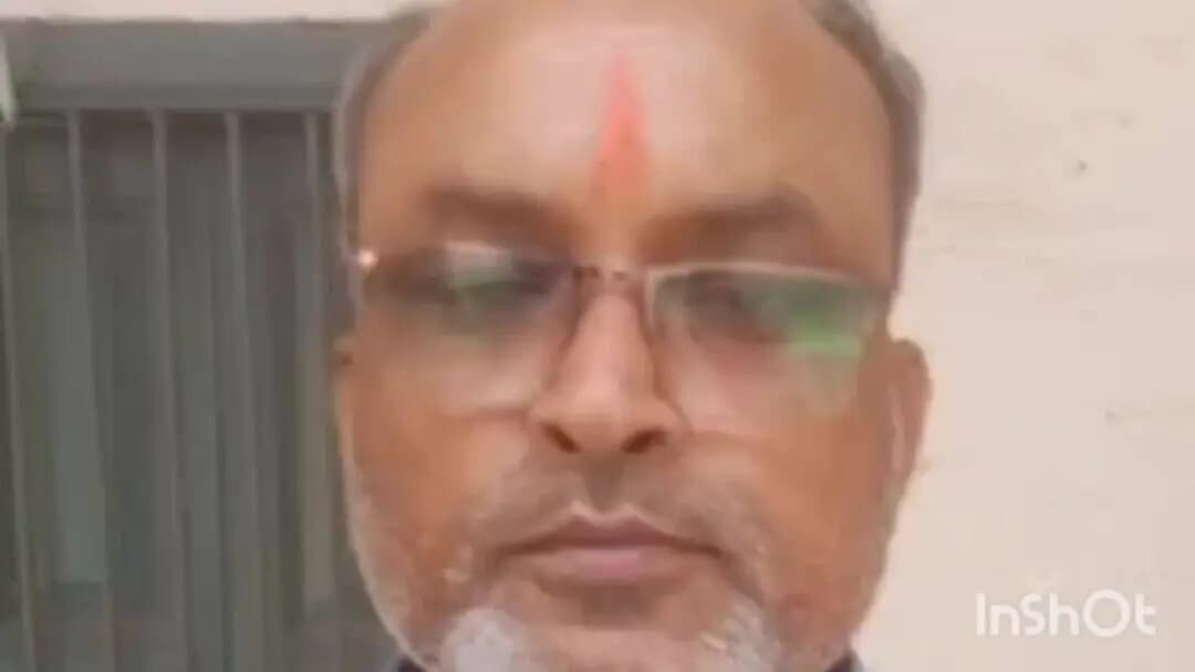 बलिया: वोटर लिस्ट में नाम जुड़वाने के मामले में प्रत्यक्षदर्शी ने क्या कहा, जानें