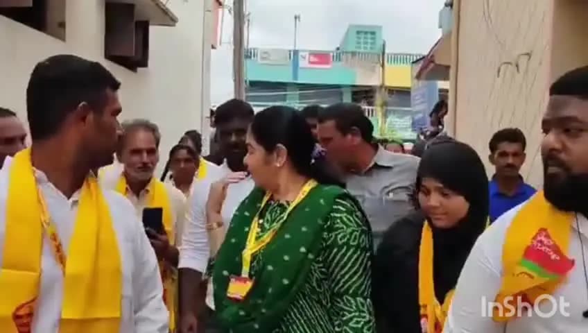 కొవ్వూరు: "అభివృద్ధి చేశాం.. గెలిపించండి" : బుచ్చిరెడ్డిపాలెంలో కొవ్వూరు ఎమ్మెల్యే వేమిరెడ్డి ప్రశాంతి రెడ్డి