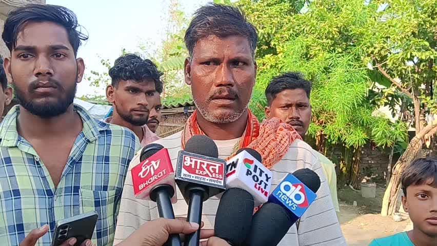 गोपालगंज: दक्षिण अफ्रीका में भीतभेरवा के युवक की मौत, शव वापसी को 8 लाख मांगे, परिजनों ने सरकार से गुहार लगाई