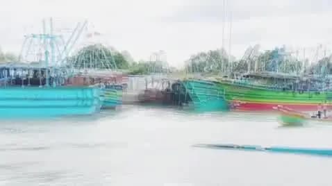 கடலூர்: அருணாப் புயல் எதிரொலியாக ஆழ்கடலுக்குச் சென்ற கடலூர் மாவட்ட மீனவர்கள் கரை திரும்பினர்