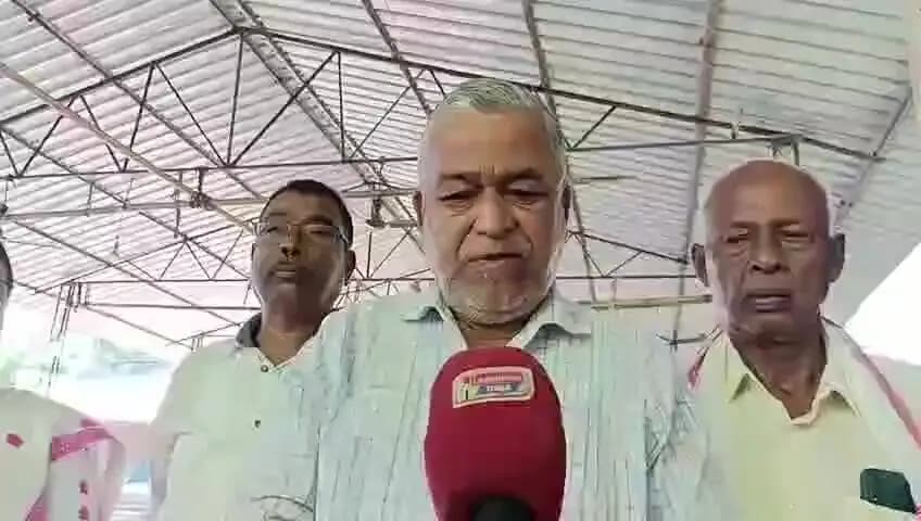 উত্তৰ লক্ষীমপুৰ: নট-সৈনিকৰ প্ৰতিষ্ঠা দিৱস উপলক্ষে নগৰৰ নট-সৈনিক আলি হাইদৰ থিয়েটাৰ প্ৰকল্প প্ৰাংগণত শ্ৰদ্ধাঞ্জলি অনুষ্ঠান