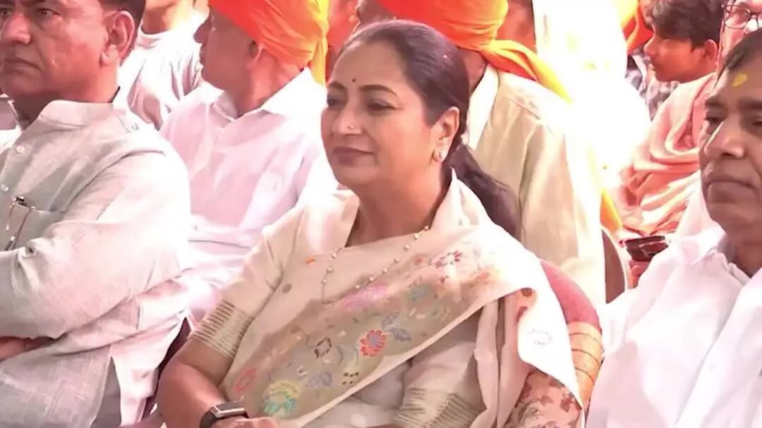 दिल्ली की मुख्यमंत्री रेखा गुप्ता ने सुना प्रधानमंत्री नरेंद्र मोदी के 'मन की बात' कार्यक्रम का 139वां एपिसोड