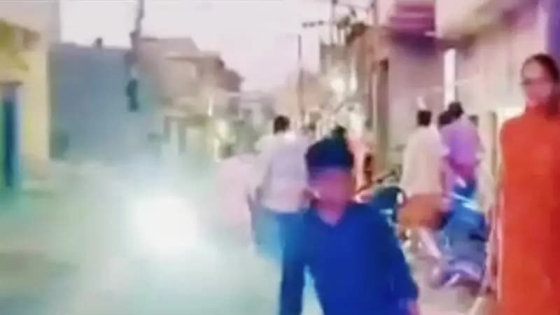 मंडरो: साहेबगंज: पति ने दो बच्चों की मां की प्रेमी से करवाई शादी, 10 साल का रिश्ता टूटा
