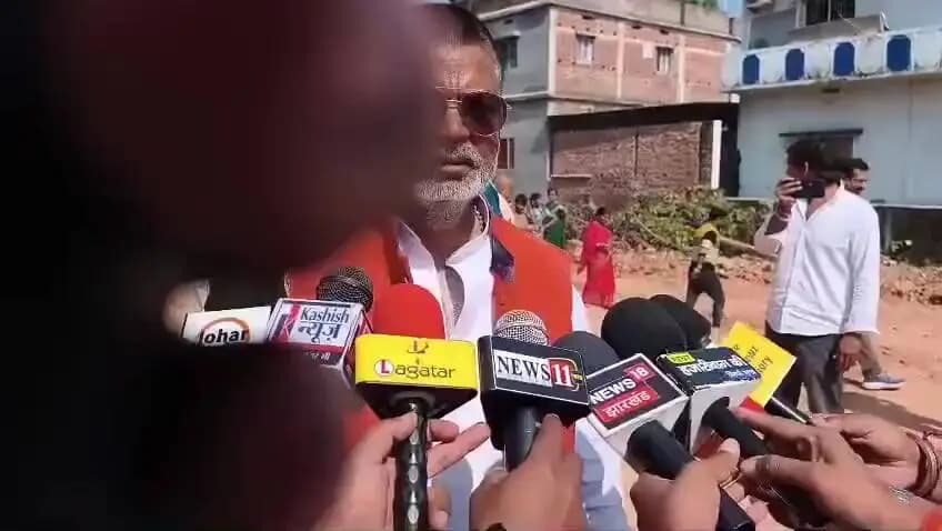 हज़ारीबाग: योगेन्द्र साव ने सरकारी जमीन पर कब्जा के आरोप को खारिज किया, कहा- 'यह हमारी जमीन'