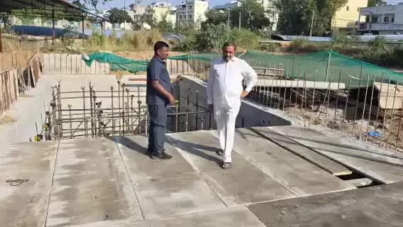 ఇబ్రహీంపట్నం: శేర్లింగంపల్లి డివిజన్లో 98 లక్షలతో నిర్మిస్తున్న సంపు నిర్మాణ పనులను పరిశీలించిన ఎమ్మెల్యే అరికెపూడి గాంధీ