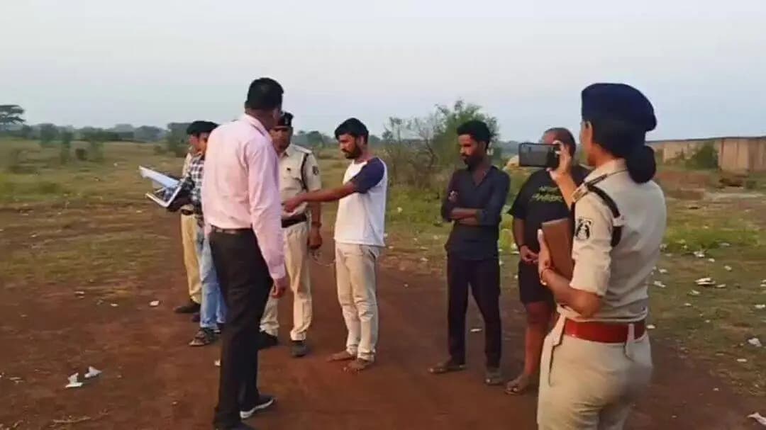 पामगढ़: थाना पामगढ़ क्षेत्र में डबल मर्डर केस का पर्दाफाश, जोहित खरे और रामखिलावन जांगड़े की हत्या के षड्यंत्र में एक व्यक्ति गिरफ्तार
