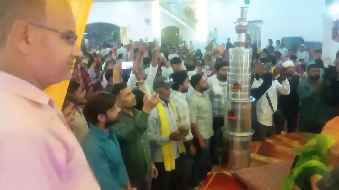 "बिधूना में निकलेगी टेसू की अनोखी बारात, सात रथों के साथ होगा झेंझी-टेसू का विवाह!"