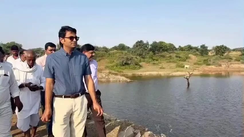 आगर: बड़ौद: सूखे खेतों की प्यास बुझा रहा गरड़ा का अमृत सरोवर, बना जल संरक्षण का मॉडल