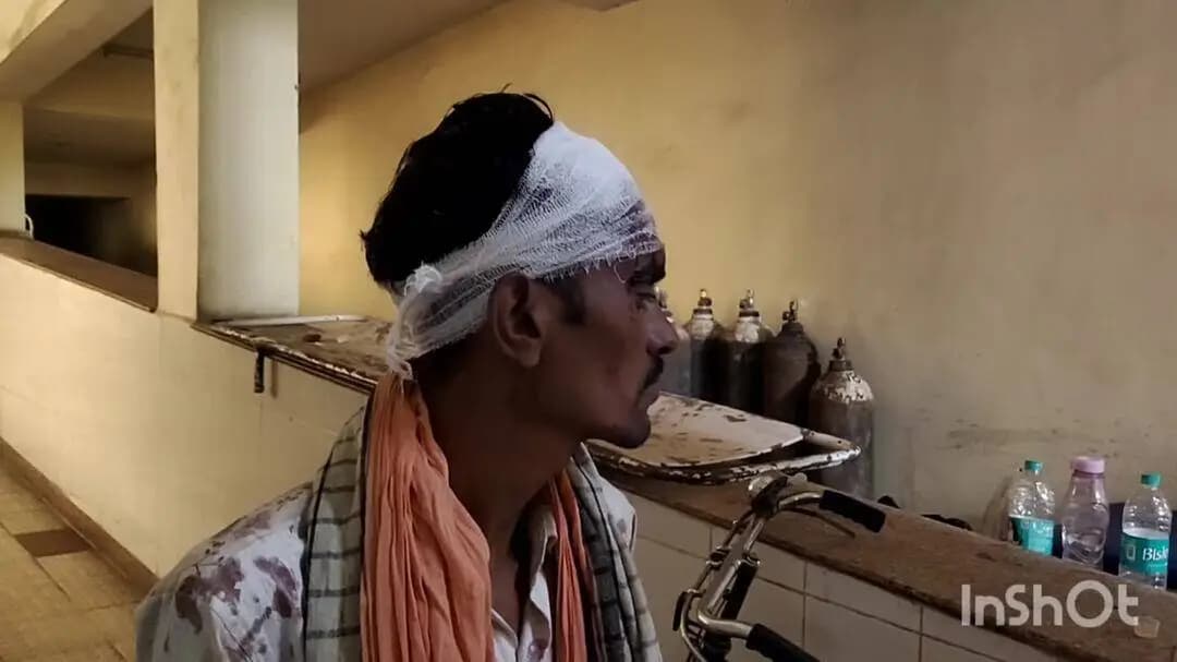 बांदा: मरोली गांव में मावली कहां सनी को लेकर एक भाई ने दूसरे भाई को मारपीट कर किया घायल, पुलिस ने कराया मेडिकल