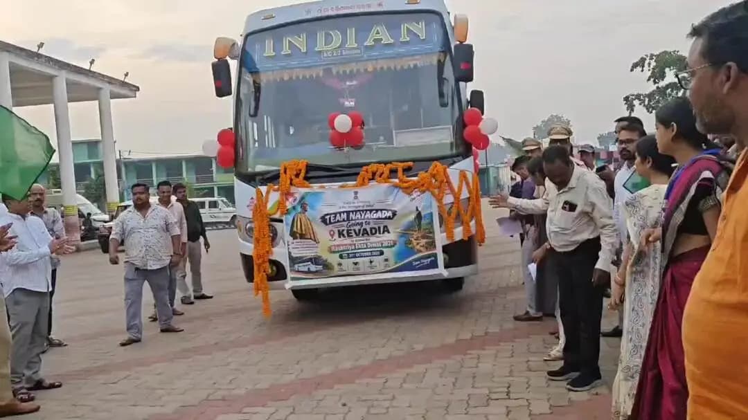 ନୟାଗଡ: ରାଷ୍ଟ୍ରୀୟ ଏକତା ଦିବସ ପାଇଁ କେଭାଡିଆ ଅଭିମୁଖେ ଯାତ୍ରା କଲେ ନୟାଗଡ଼ର ୫୦ ଜଣିଆ ଏକ ଟିମ୍