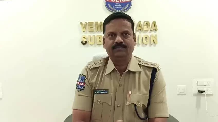 వేములవాడ: పోలీస్ అమరవీరుల సంస్మరణ వారోత్సవాల్లో భాగంగా అనేక కార్యక్రమాలు చేస్తున్నాం:DSP శ్రీనివాసులు