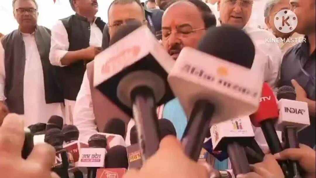 मैनपुरी: मैनपुरी पहुंचे डिप्टी सीएम केशव प्रसाद मौर्य ने मीडिया से वार्ता में दिए कई बड़े बयान
