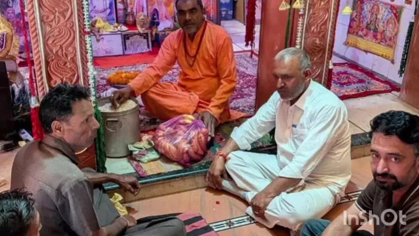 टहला: कोटपूतली-बहरोड़: वार्ड-12 में निर्दलीय प्रत्याशी रामनिवास यादव का जनसंपर्क तेज, गैस चूल्हा चिह्न पर समर्थन मांगा