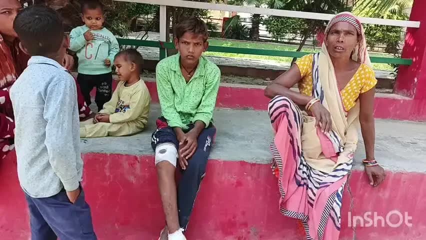 जलालाबाद: कोला पुल के पास तेज रफ्तार गाड़ी ने किशोर को मारी टक्कर, सपा दावेदार प्रत्याशी की बताई गई गाड़ी