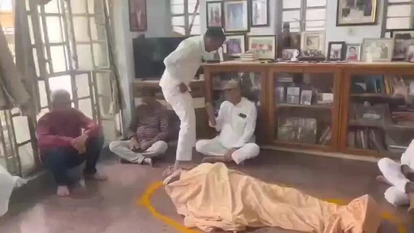 बीकानेर: पूर्व विधायक और अधिवक्ता समूह के भीष्मपितामह आरके दास गुप्ता का निधन, अंतिम यात्रा शाम 4 बजे निकलेगी