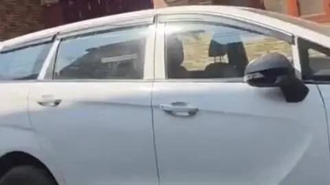 कायमगंज: तंबाकू कारोबारियों पर DGGI की छापेमारी, 70% तंबाकू गोदामों पर लटके ताले, दीवाली से पहले बाजारों में पसरा सन्नाटा