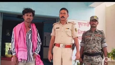 बाराहाट: साइकिल चोरी करते युवक रंगेहाथ पकड़ाया, रेलवे का सामान भी बरामद
बौंसी (बांका)। थाना क्षेत्र के पंडा टोला स