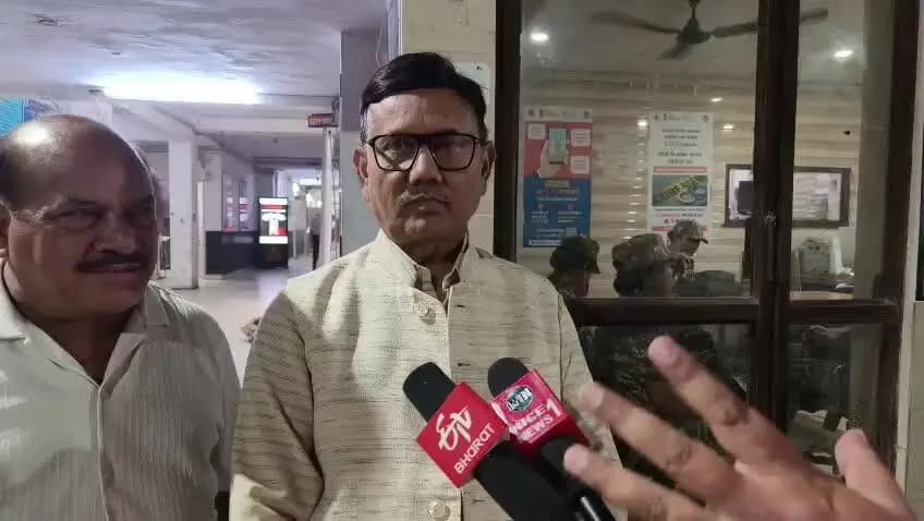 यमुना विहार: कृष्णा नगर के रानी गार्डन में सड़क निर्माण पर उठे सवाल, MLA डॉ अनिल गोयल एक्शन में