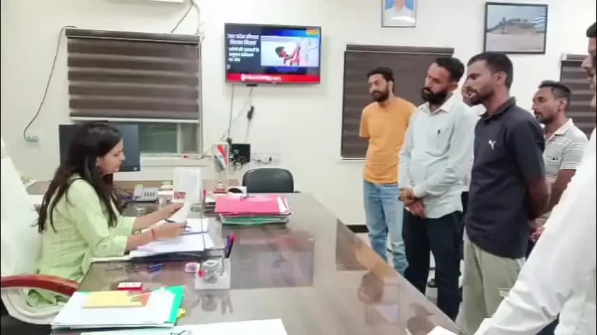 डग: ग्राम पंचायत गुराड़िया माना में सरपंच चुनाव का परिणाम घोषित होने के बाद चुनाव प्रक्रिया को लेकर विवाद सामने आया